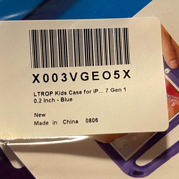 Blue iPad Shockproof Case with Screen Protector - Picture 5 of 5